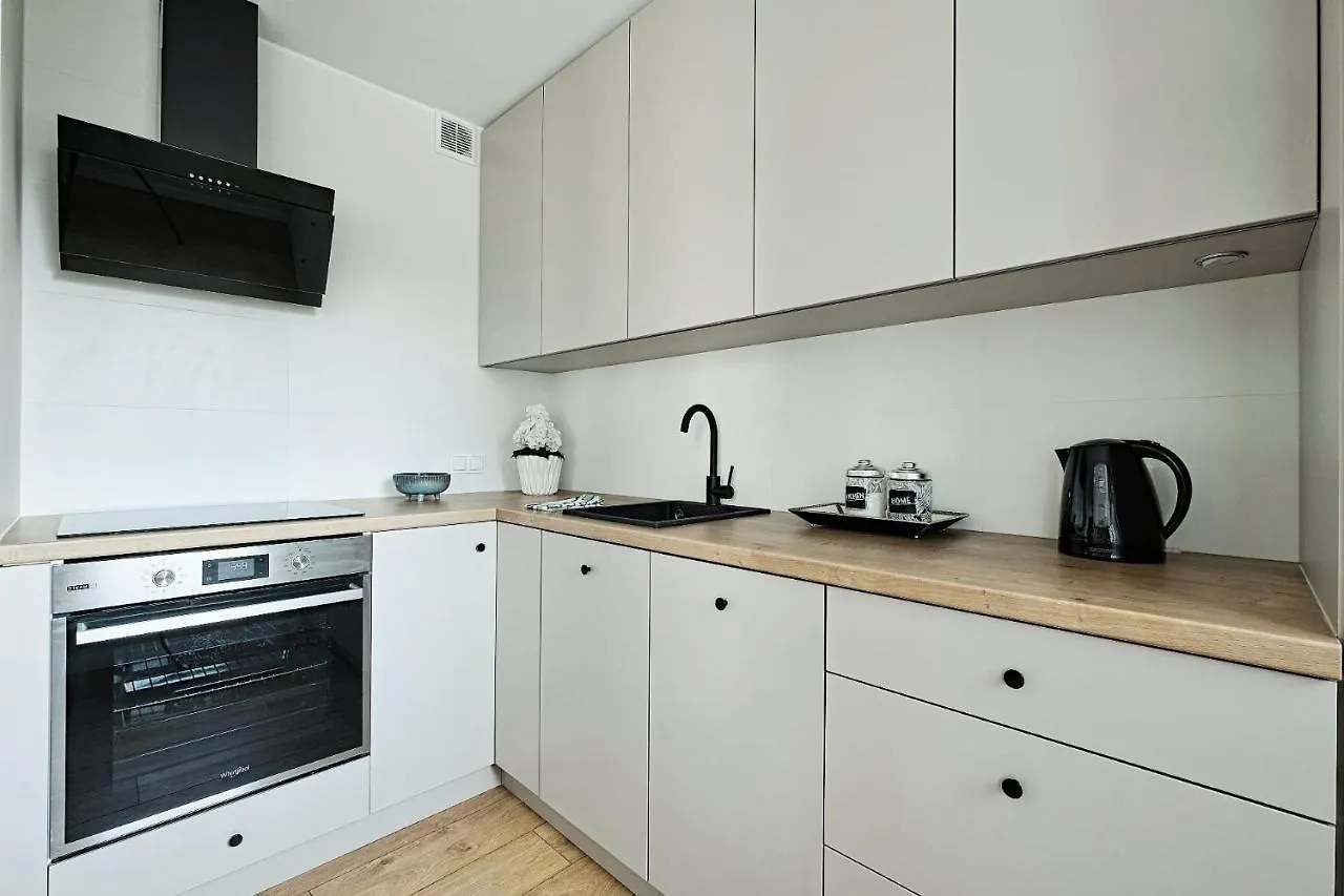 Metropolitan Heaven Apartment Emilii Plater 55 وارسو
